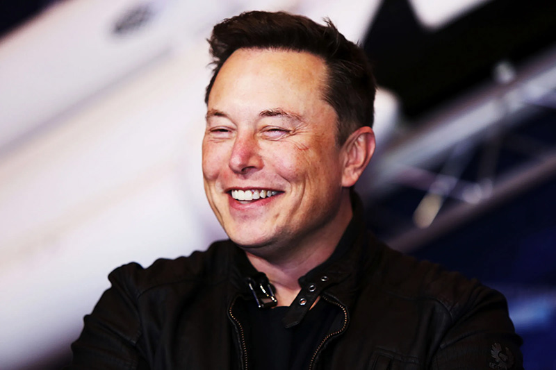 Elon Musk’s Dentists: Who Closed His Tooth Gap?